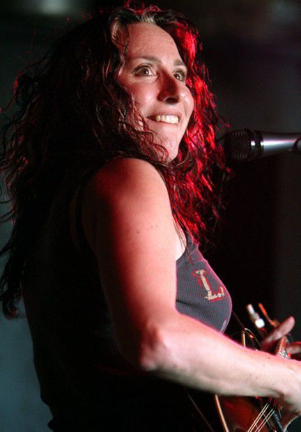 Singer-songwriter Danielle Egnew